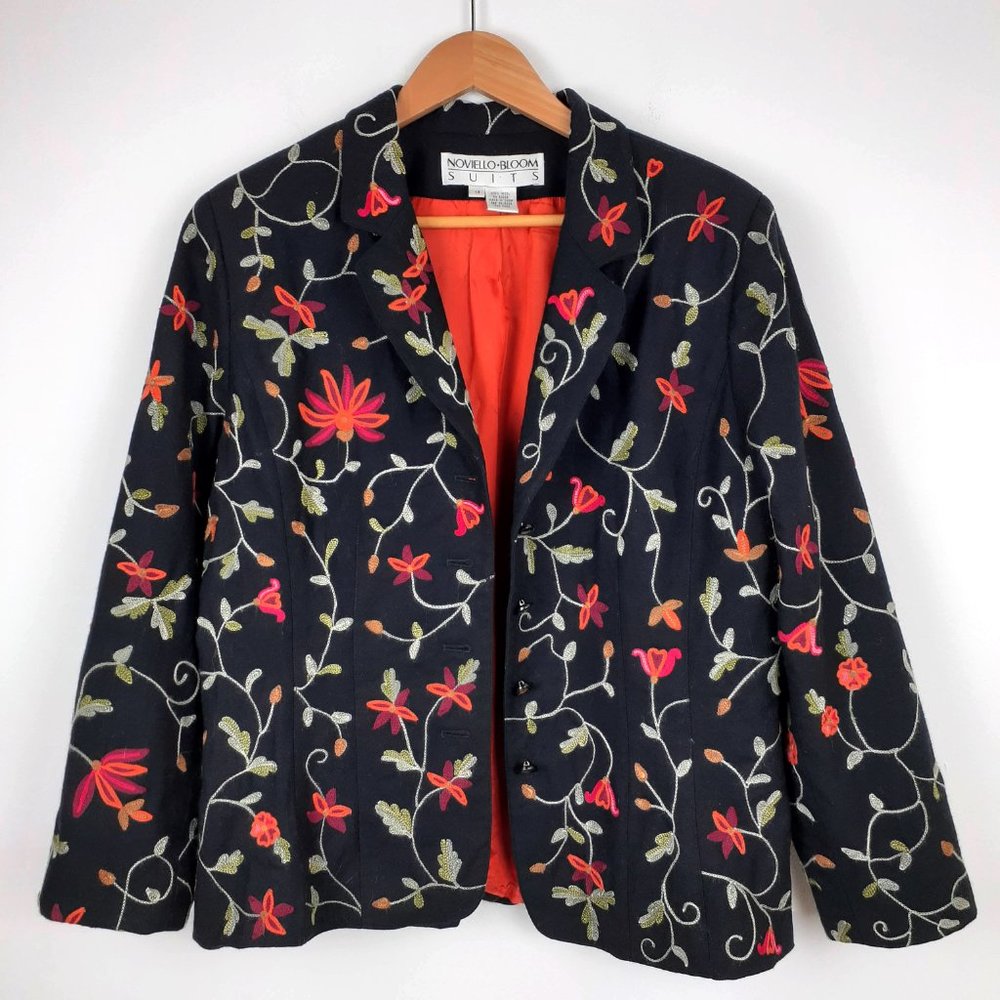 Noviello Bloom Wool Dark Floral Embroidered Blazer Size 14. Black Lined Coquette